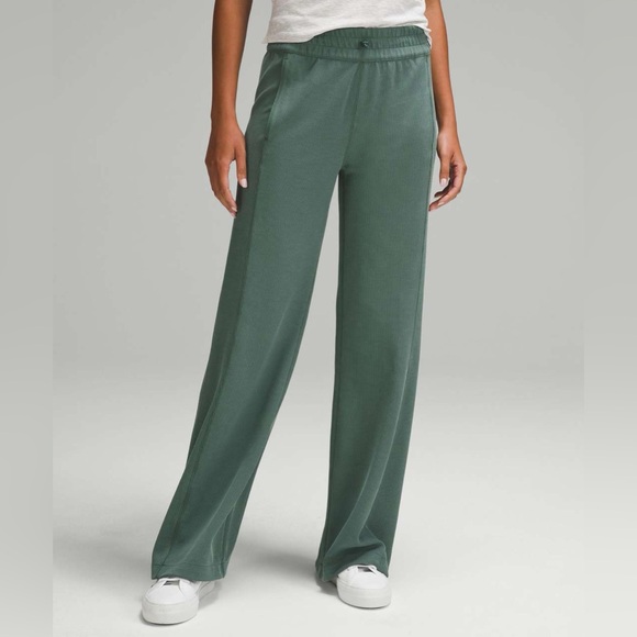 lululemon athletica Pants - Lululemon💎NWT💎Ribbed Softstreme High-Rise Pant✨HEMMED TO 28”✨Dark Forest✨10